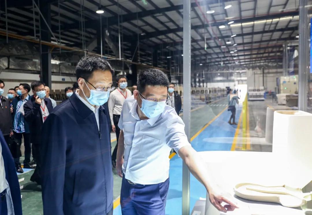 赋能5G+工业互联网 乐石科技助力全球首家5G智慧陶瓷工厂降本增效提质——兼谈个人互联网服务的连接价值
